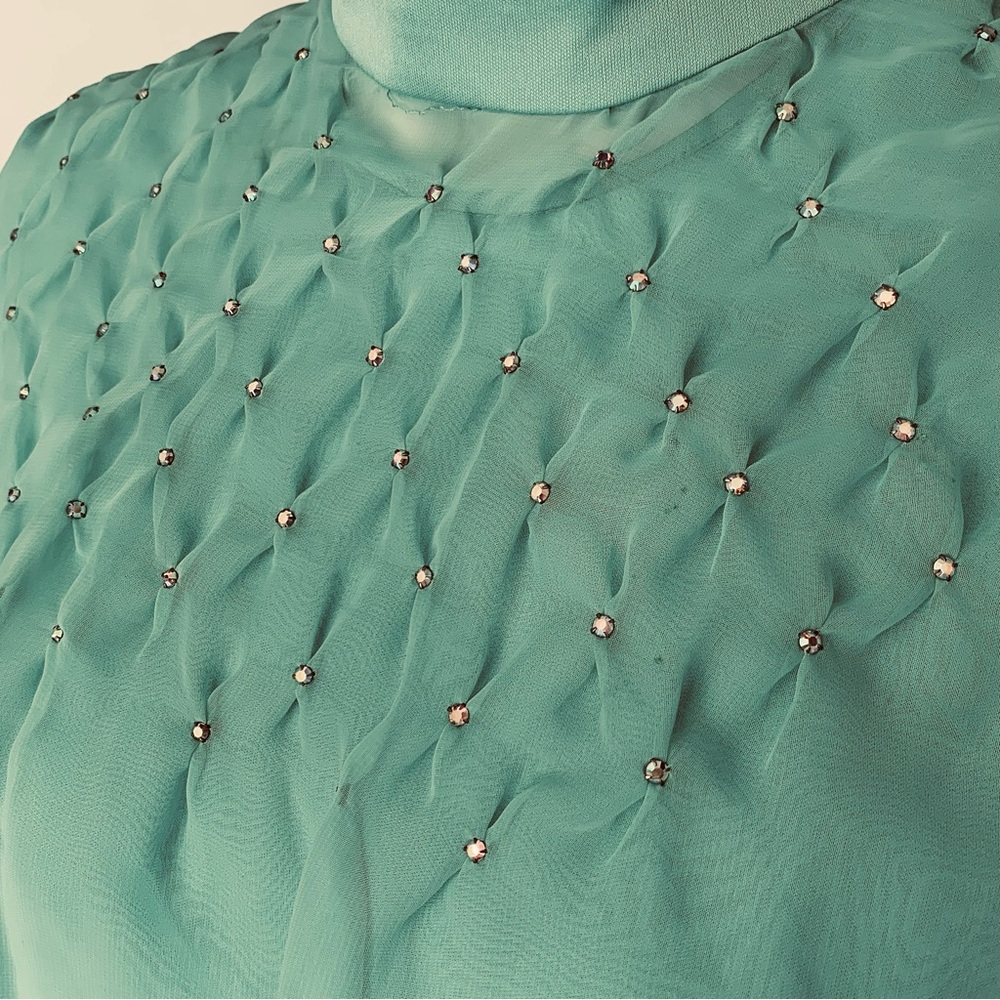 v i n t a g e :: Nylon Peignoir Set Full Sweep Gown Chiffon Cape Rhinestones - Picture 14 of 16